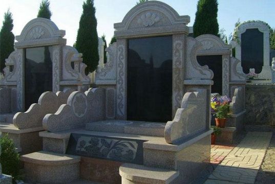 點(diǎn)擊查看詳細(xì)信息<br>標(biāo)題：墓石 閱讀次數(shù)：2470