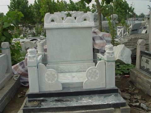 點(diǎn)擊查看詳細(xì)信息<br>標(biāo)題：石墓碑 閱讀次數(shù)：2540