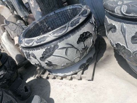 點(diǎn)擊查看詳細(xì)信息<br>標(biāo)題：石缸石花盆 閱讀次數(shù)：2374